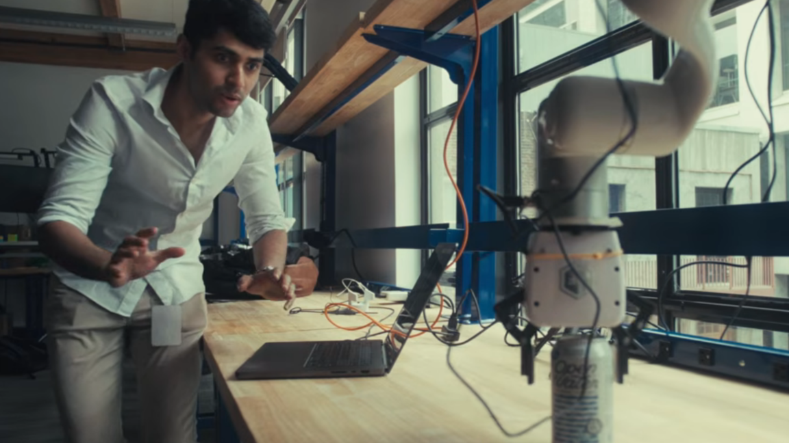 Nuevo estándar de hardware de Anthropic para la inteligencia artificial